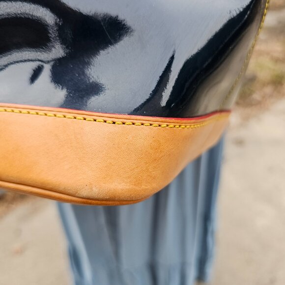 Dooney and Bourke Satchel Handbag Crossbody Shoulderbag Patent Leather Pre-owned - Picture 4 of 12